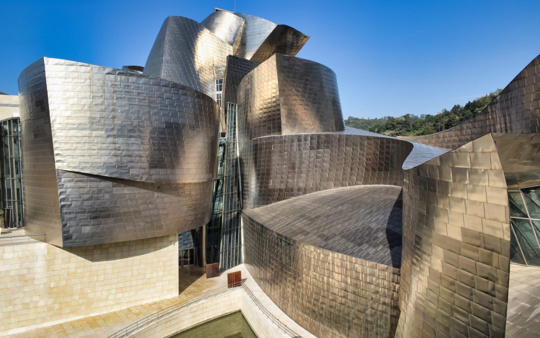 Nueva tienda Lock&BeFree en Bilbao: consigna de equipaje en pleno Casco Viejo